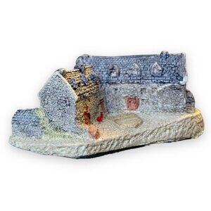 Super Rare Sulgrave Manor With Family Crest DAVID WINTER COTTAGES TINY SERIES